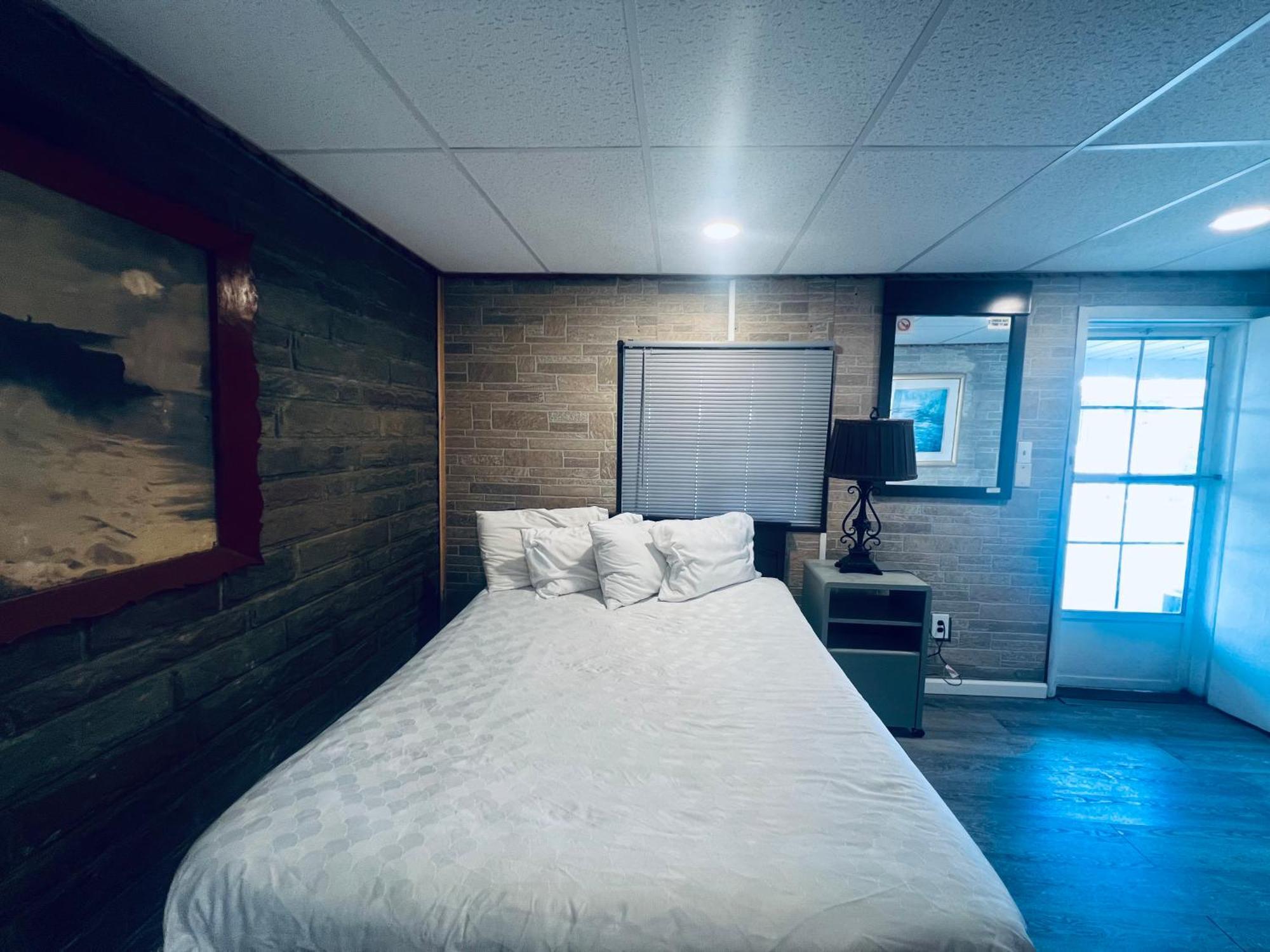 Falls Motel Ниагара-Фолс Экстерьер фото