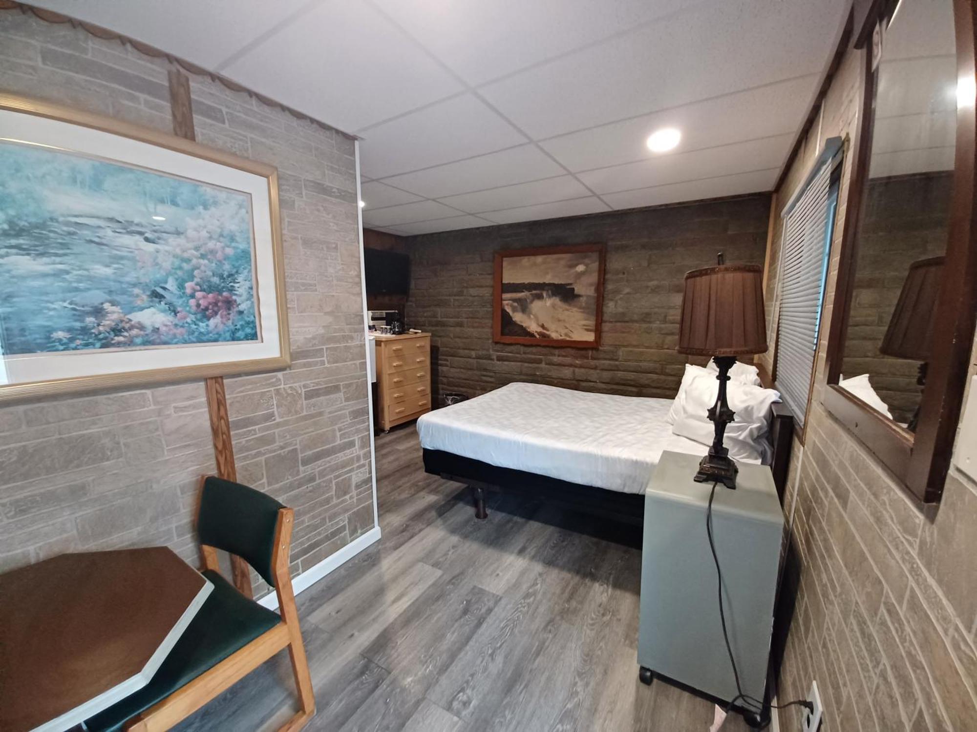 Falls Motel Ниагара-Фолс Экстерьер фото